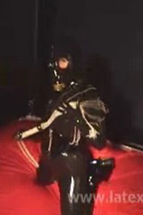 [Carrie Lachance唯美视频]ID0160 catsuitgasmask--性感提示：风月佳人蜜桃美臀波涛汹涌