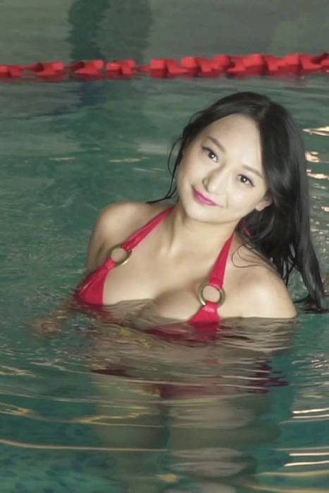 [Csgirl视频]ID0017 Csgirl视频 - 摄影师王涛 - 亮亮 [MP4-166MB]--性感提示：学生装玉乳