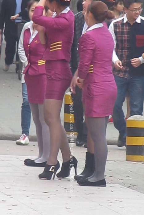 [大忽悠买丝袜街拍视频]ID0027 2011【忽悠】开辟新市场美容店的制服灰丝OL赠送丝