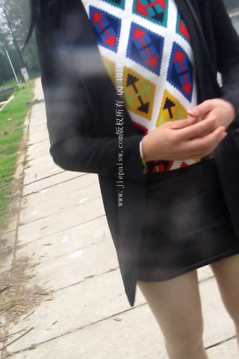 [大忽悠买丝袜街拍视频]ID1456 2014.4.12【成功案例第186弹II-哈萨克斯坦鲜卑后裔美