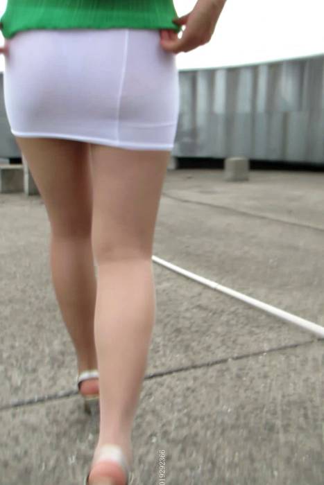 [大忽悠买丝袜街拍视频]ID1608 2014.8.5【成功案例第203弹续集III】妖艳肉丝骚妇天