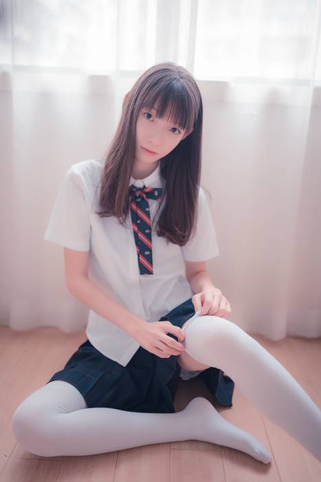 [风之领域美腿丝袜写真]ID0004 NO.004 邻家白丝清新女孩 [49P-71MB]--性感提示：连裤