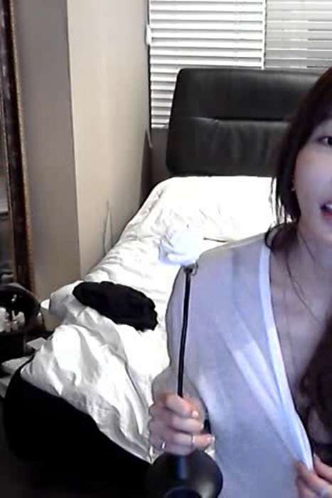 [韩国视讯]ID0637 韩国视讯-Winktv&LiveStar素敏wtsm-06--性感提示：裤衩中间丝袜制服