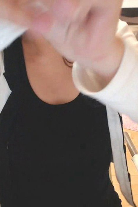 [韩国视讯]ID0741 韩国视讯-Winktv&LiveStar蜜罐lsmg-02--性感提示：美眉靓妹摸胸柔媚