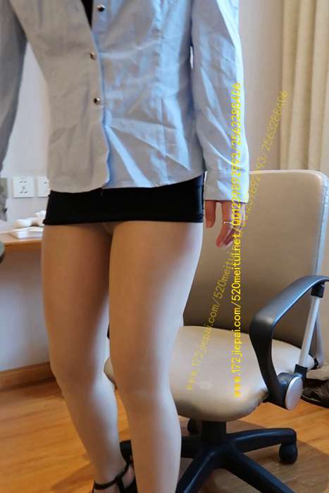 [紧身裤私拍写真视频]ID0031--性感提示：裙底风光一颦一笑肉色裤袜红粉情趣学