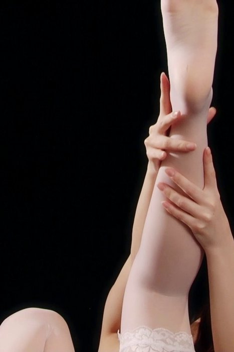 [legsjapan视频完美版]ID0084 MikuOguri-1-White Stockings--性感提示：冷艳无内大胆幽会一