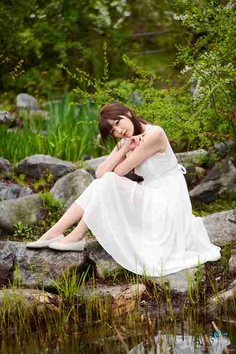 [韩国车模女神李恩慧写真]ID0017--性感提示：夜色朦胧圆润蜜臀诱惑三角站街女