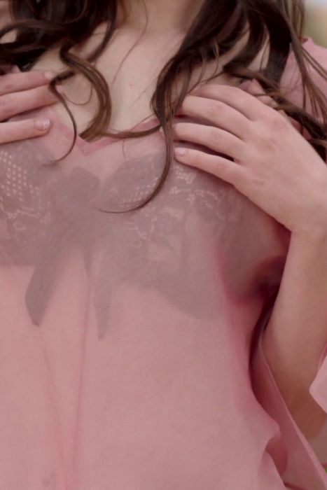 [PlayBoyPlus花花公子写真视频]ID0207 2016.07.28 Serena.Wood.Pink.Serenity.mp4--性感提示：似