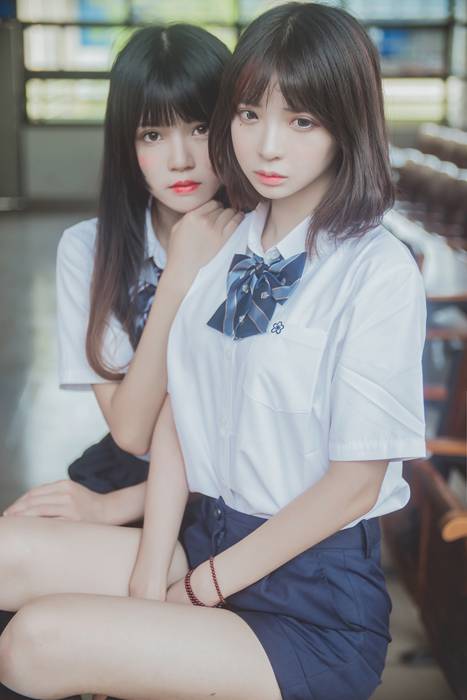 [兔玩映画写真]ID0444 20180630185127_4324JK百合--性感提示：身躯很棒俏女郎双手遮乳