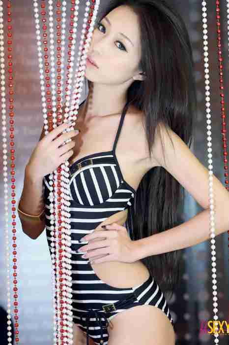 [USexy]ID0004 台湾宅男杂志[尤物USEXY-绝美胴画，Vera：她的A書][60P]--性感提示：宽