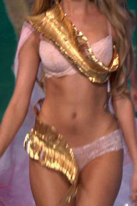 [victoria]ID0001 维多利亚的秘密时尚秀2003The.Victoria's.Secret.Fashion.Show.2003.HDTV.MPEG2