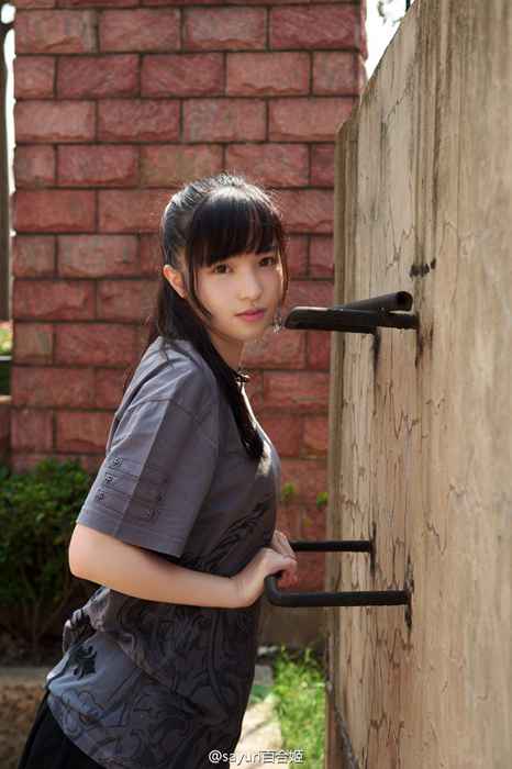 [微博网红]ID0266 性感的小蛮腰呆萌美女sayuri百合姬微博图集 [131P-362MB]--性感提示