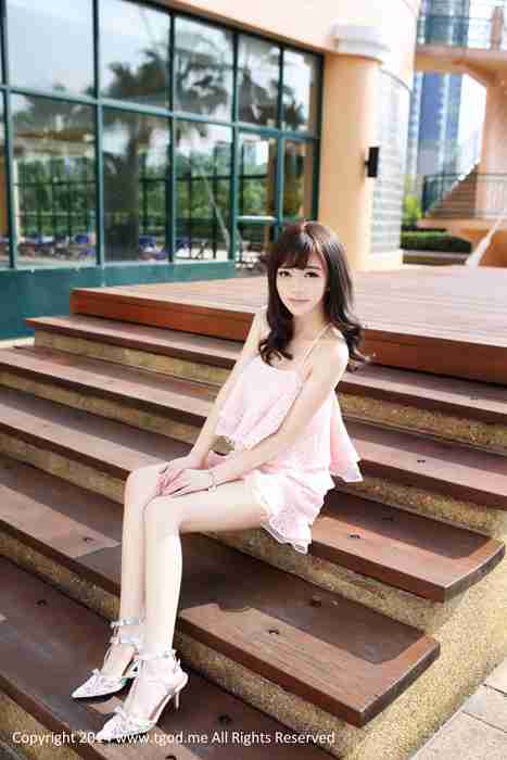 [微博网红]ID0421 美胸刘飞儿Faye22套写真合集[1230P-4.12G]--性感提示：娇艳乳沟很深
