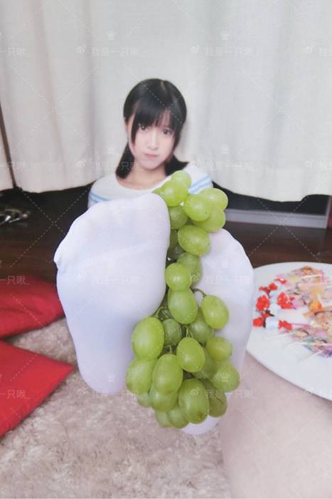 [微博网红]ID0455 萝莉甜味弥漫 - 要一起来睡个觉吗 [22P+3V-373MB]--性感提示：空姐