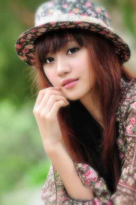 [唯美写真杂集]ID0257 台湾清纯美女-Sylvia小雅 复古式外拍[16P46M]--性感提示：开裆