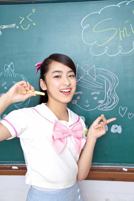 清纯学生妹教室写真[YS-Web]Vol.529 含视频 おはガールちゅ！ちゅ！ちゅ！ あお☆