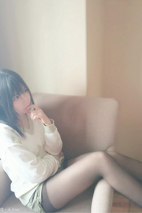 [逐月su]ID0025 听撕丝袜的声音还真是爽_by_逐月su--性感提示：出水芙蓉张开腿肉